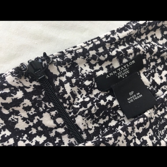 Ann Taylor Petite Dress 8P - Picture 5 of 7